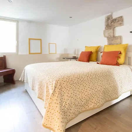 Les Cypres De L'ile Aparthotel
